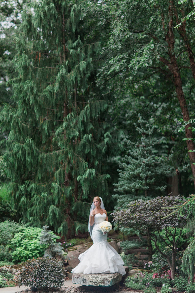 pleasantdale_chateau_new_jersey_romantic_timeless_wedding_photographs